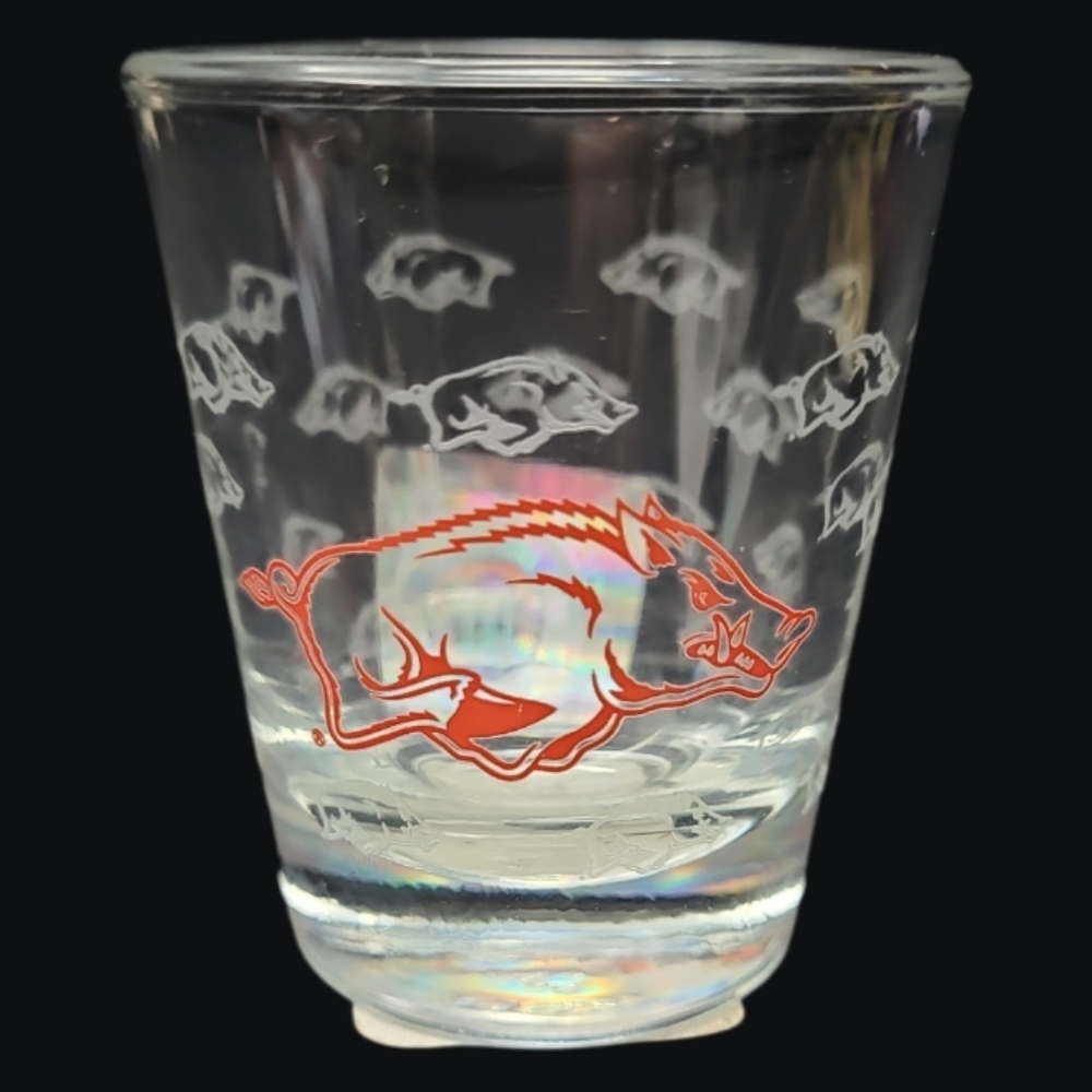 NEW-ARKANSAS RAZORBACK SHOT GLASS-OFFICIALLY LICENSED COLLEGIATE PRODUCT